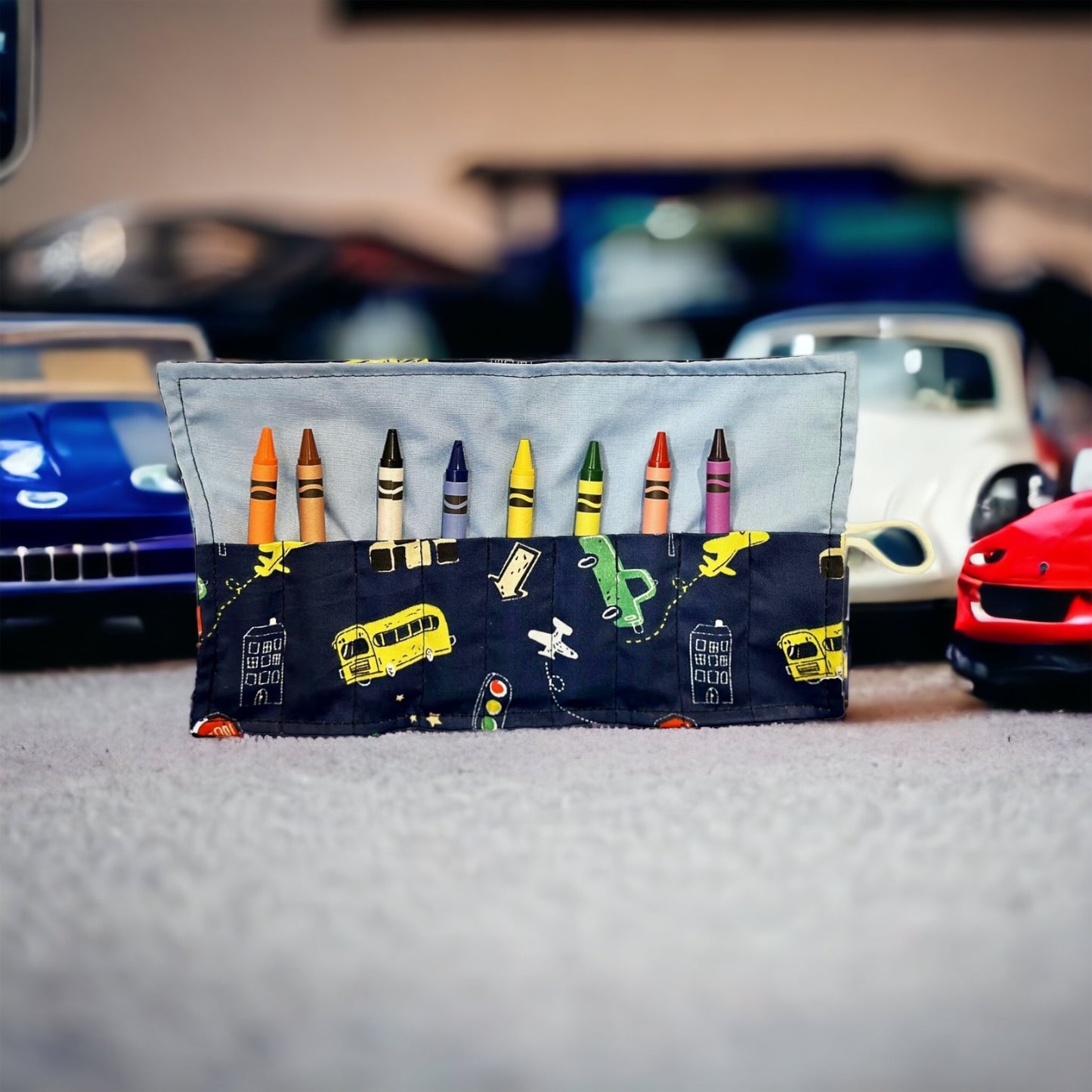 On The Go Crayons Caddy Holder roll up case color wraps, Perfect to Keep Your Kids Organized, Inspired, and Entertained -8 Crayons Included!