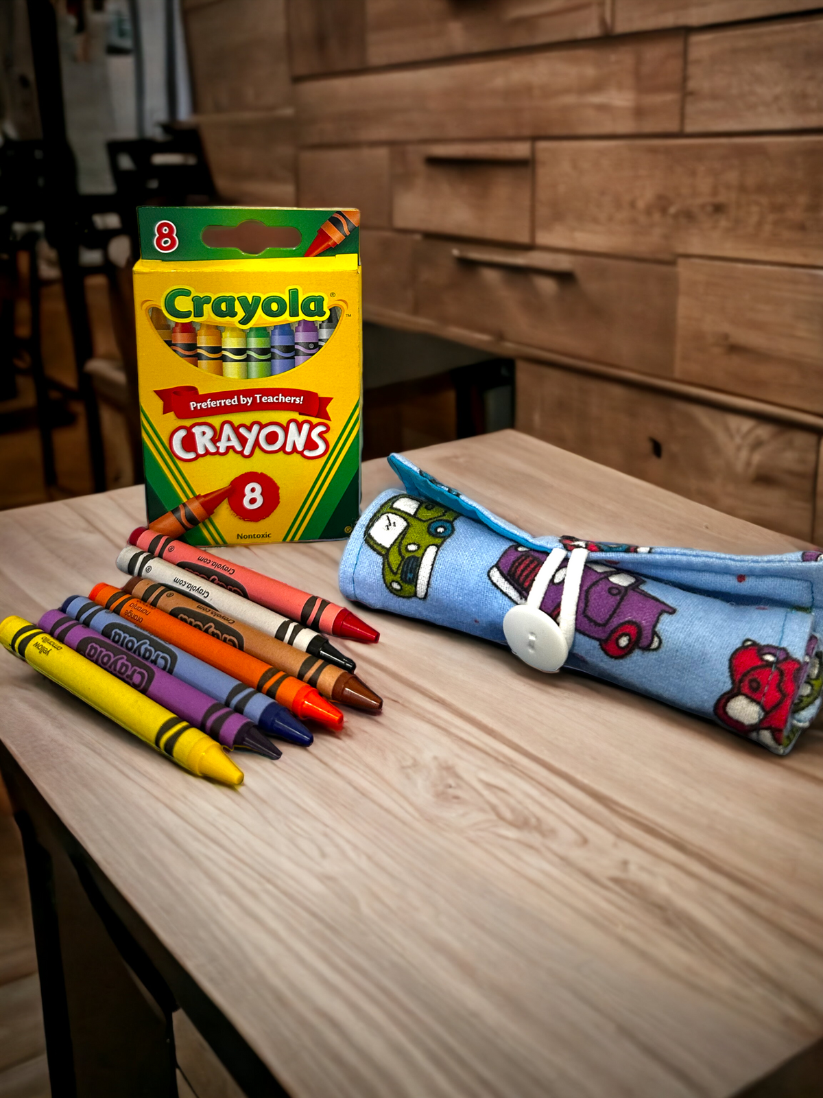 On The Go Crayons Caddy Holder roll up case